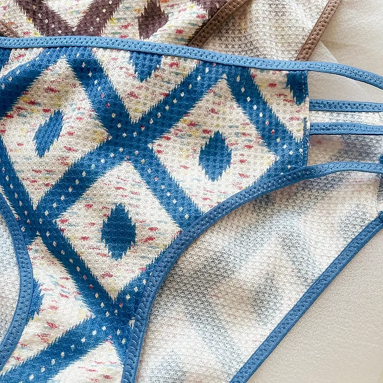 おしゃれ 柔らかい 幾何柄 透かし彫り ストレッチ 美尻 パンティ スタンダードショーツ