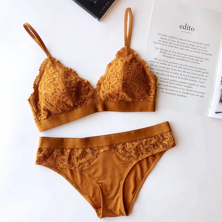 フランス式 三角カップ 超薄め ノンワイヤー A-Cカップ 美胸 柔らかい 解放感 ブラ・ショーツセット