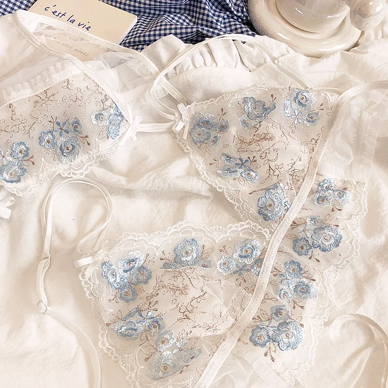 デザイン性抜群 レース 刺繡 メッシュ ノンワイヤー A-Cカップ 超薄め 三角カップ ブラ・ショーツセット