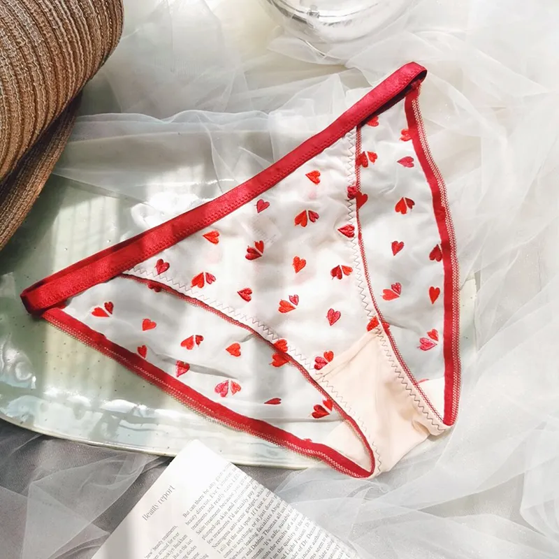 【♡の刺繡】少女いっぱい メッシュ 通気性良い 吸汗速乾 3色展開 つけ心地 スタンダードショーツ