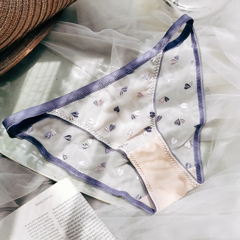 【♡の刺繡】少女いっぱい メッシュ 通気性良い 吸汗速乾 3色展開 つけ心地 スタンダードショーツ