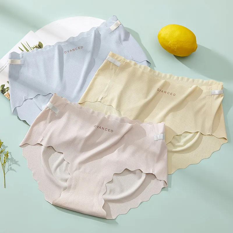 シームレス 無地 伸縮性がある 高通気 肌に優しい 薄手 蒸れない スタンダードショーツ