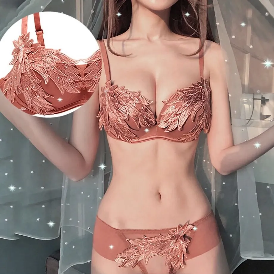 華やか 羽飾り ノンワイヤー A-Bカップ 単品販売可能 おしゃれ 美乳 ハミ肉ゼロ ブラ・ショーツセット