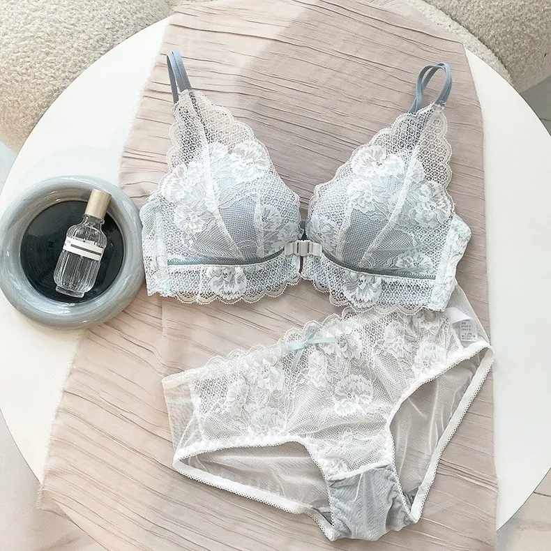 大人可愛い フェミニン A-Bカップ ノンワイヤー チラリ防止 フロントホック 美胸 ブラ・ショーツセット