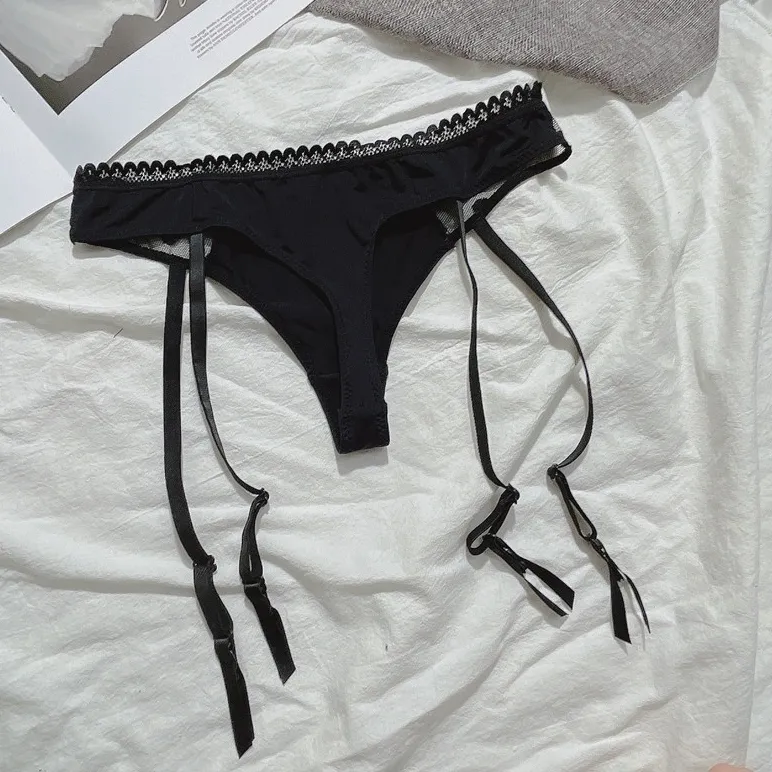 セクシー ガーターベルト メッシュ 切り替え 透け透け セクシー Ｔバック・タンガ