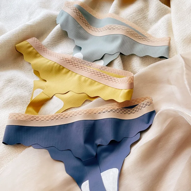 気質アップ シームレス 薄い ローウエスト 切り替え Ｔバック・タンガ