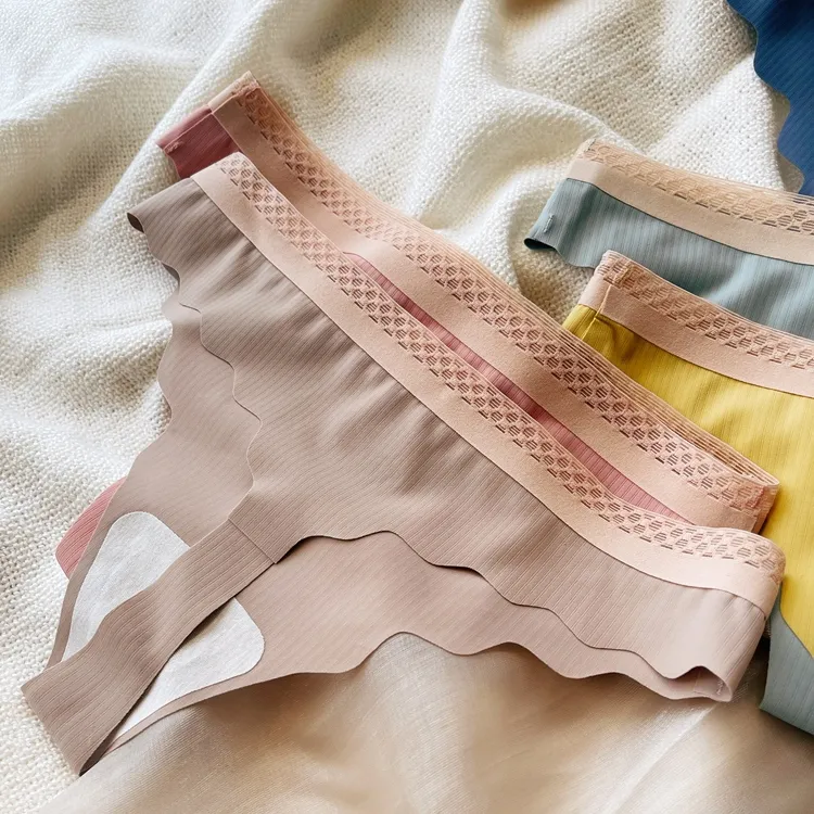 気質アップ シームレス 薄い ローウエスト 切り替え Ｔバック・タンガ