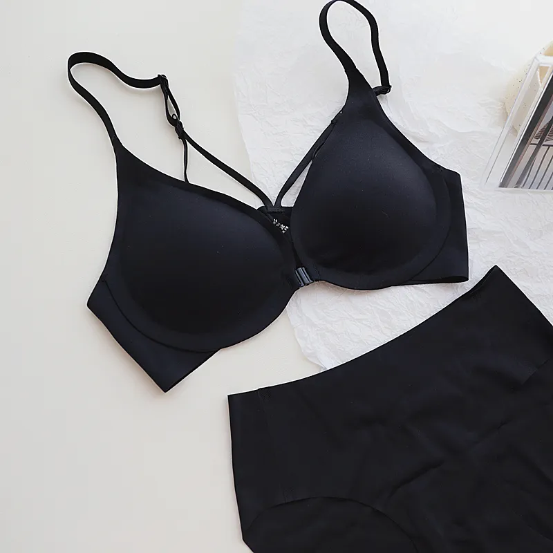 好感度UP 柔らかい フロントホック A-Bカップ 背中魅せ ノンワイヤー シームレス ブラ・ショーツセット
