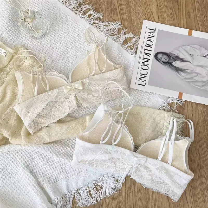 スウィート レース フロントホック B-Cカップ ノンワイヤー 背中魅せ リボン付き ブラ・ショーツセット