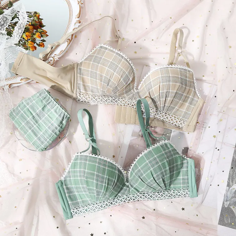 スウィート 学園風  A-Bカップ  チェック柄 レース シームレス ノンワイヤー ブラ・ショーツセット