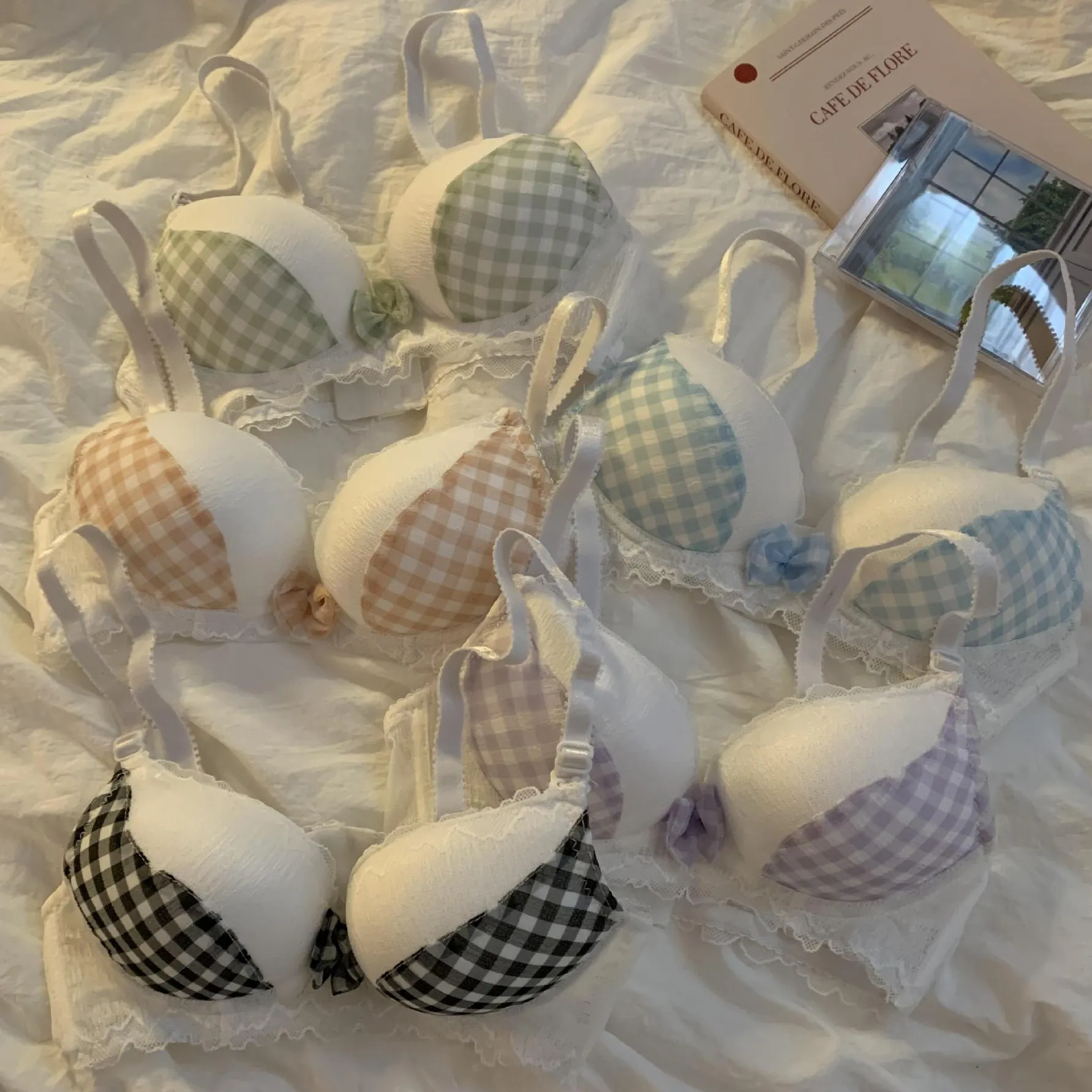 人気高い 可愛い A-Bカップ  チェック柄 ノンワイヤー 学生 盛れる 配色 リボン 切り替え ブラ・ショーツセット