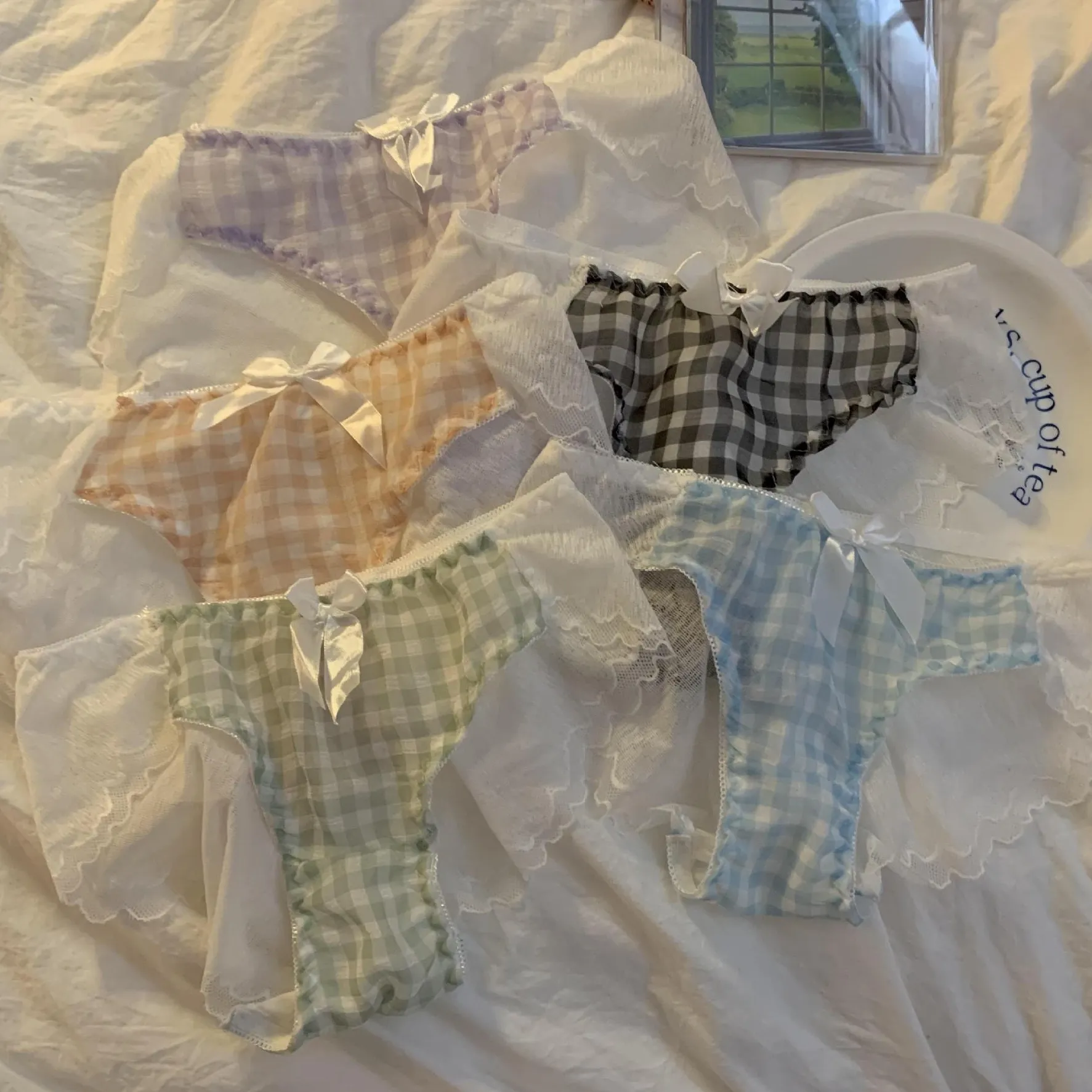 人気高い 可愛い A-Bカップ  チェック柄 ノンワイヤー 学生 盛れる 配色 リボン 切り替え ブラ・ショーツセット