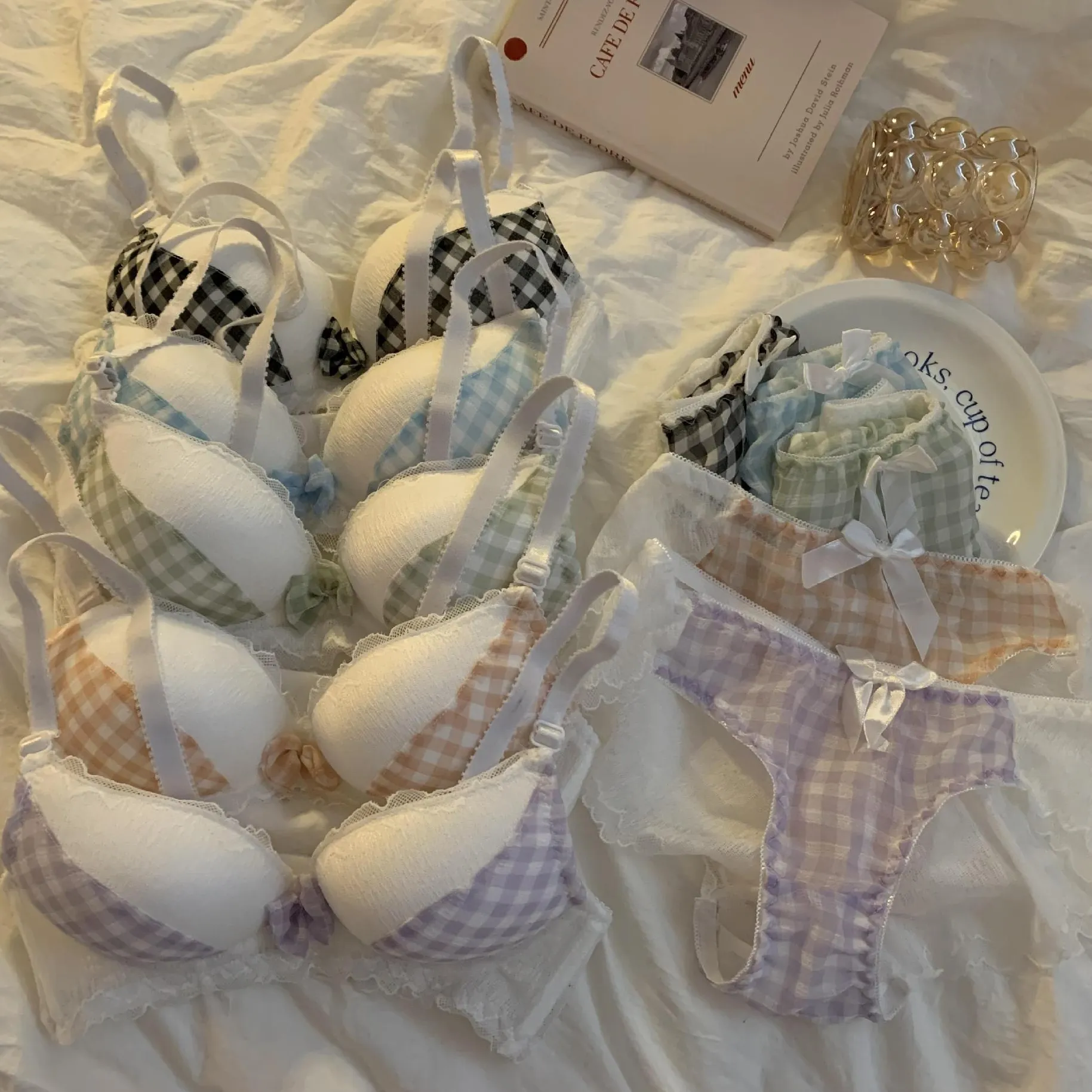 人気高い 可愛い A-Bカップ  チェック柄 ノンワイヤー 学生 盛れる 配色 リボン 切り替え ブラ・ショーツセット