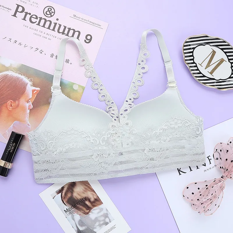 フロントホック A-Cカップ  フェミニン レース バストアップ ノンワイヤー ブラ・ショーツセット