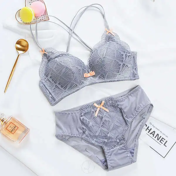 エレガント A-Bカップ セクシー レース ノンワイヤー クロス リボン付き ブラ・ショーツセット