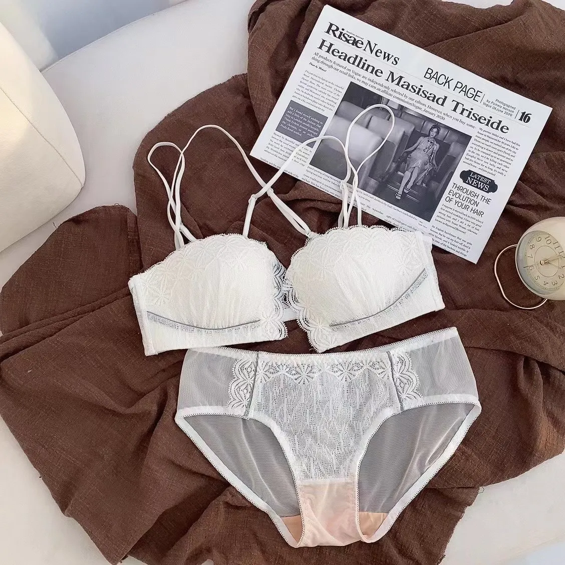 スウィート フロントホック レース A-Bカップ ノンワイヤー 1/2カップ ブラ・ショーツセット