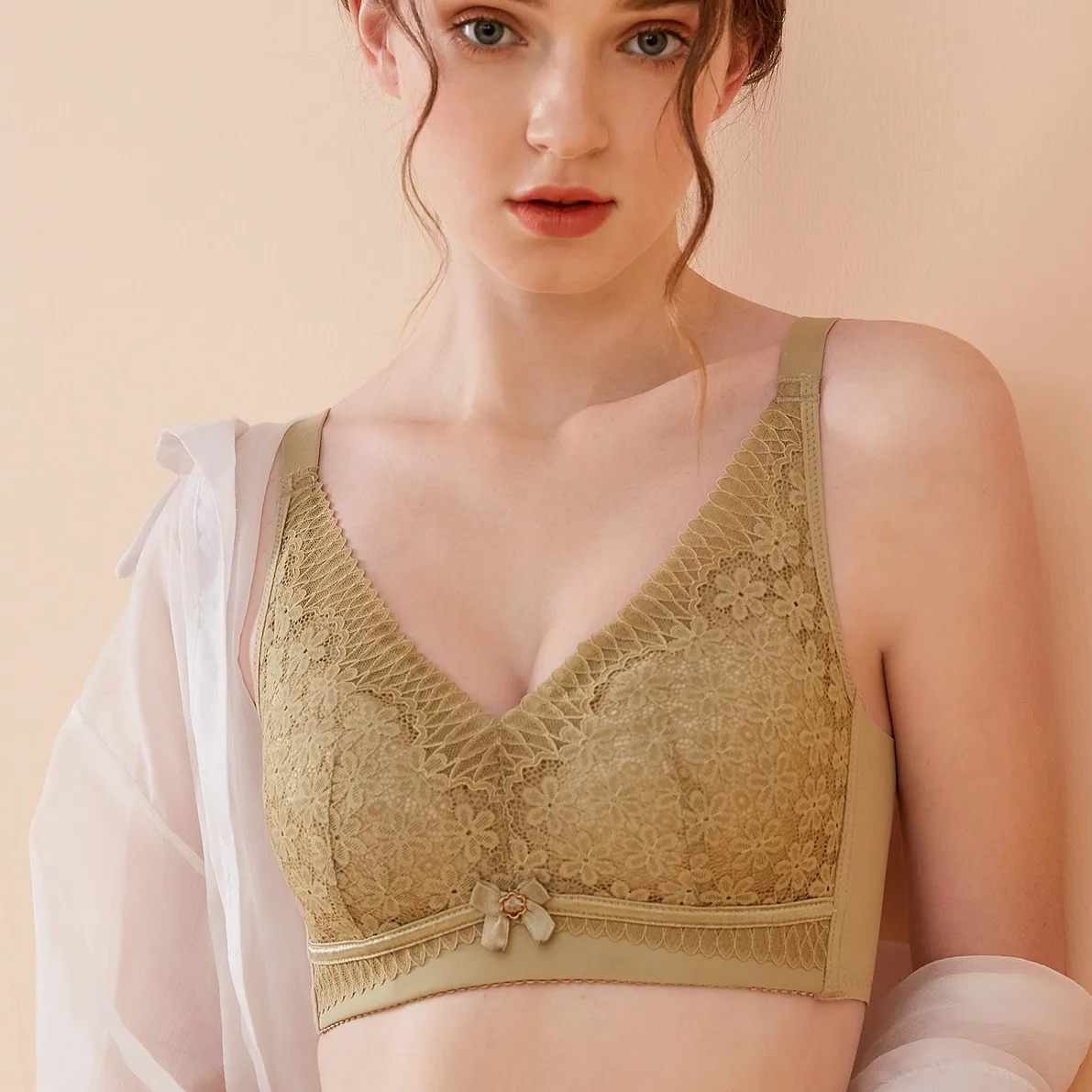 (B-Eカップ) レトロ 後ろホック レース 無地 ブラ・ショーツセット