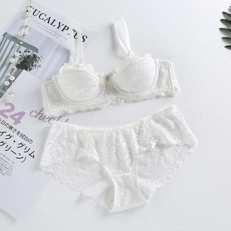 欠かせない 清新  レース A-Fカップ レギュラーウエスト 切り替え ワイヤー入り ブラ・ショーツセット