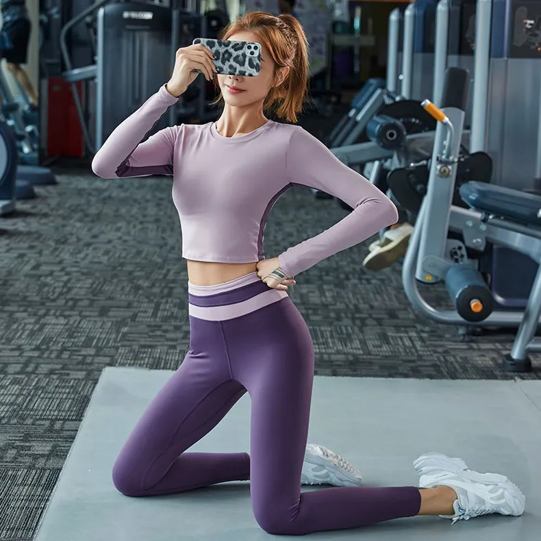 2点セット お洒落 切り替え 配色 クッション性 スポーツ 長袖 ラウンドネック パッドあり ヨガセット