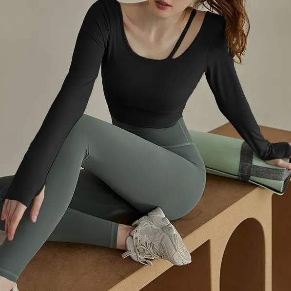 【2点セット】 早い者勝ち  動きやすい  Uネック ヨガセット