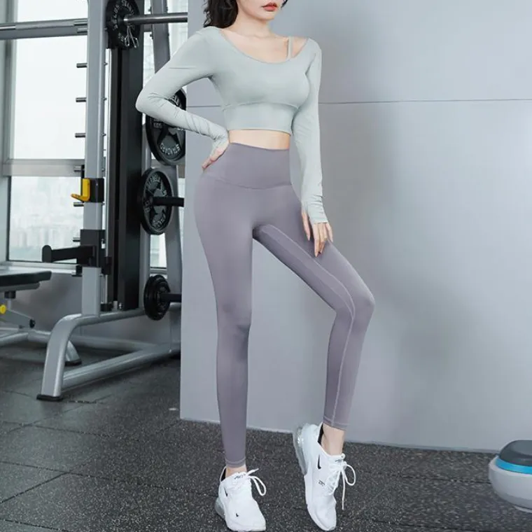 【2点セット】 早い者勝ち  動きやすい  Uネック ヨガセット