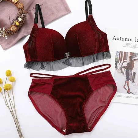 【単品販売可能】フロントホック 存在感抜群 セクシー A-Bカップ ノンワイヤー ハミ肉ゼロ ブラ・ショーツセット