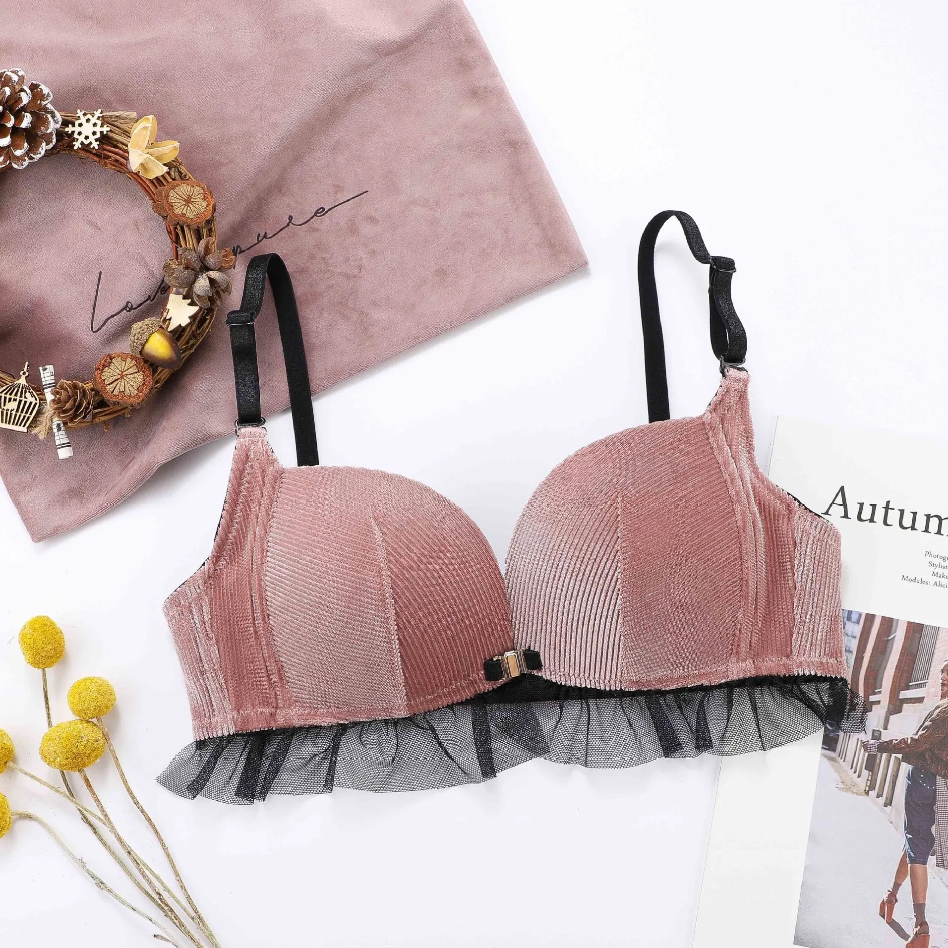 【単品販売可能】フロントホック 存在感抜群 セクシー A-Bカップ ノンワイヤー ハミ肉ゼロ ブラ・ショーツセット