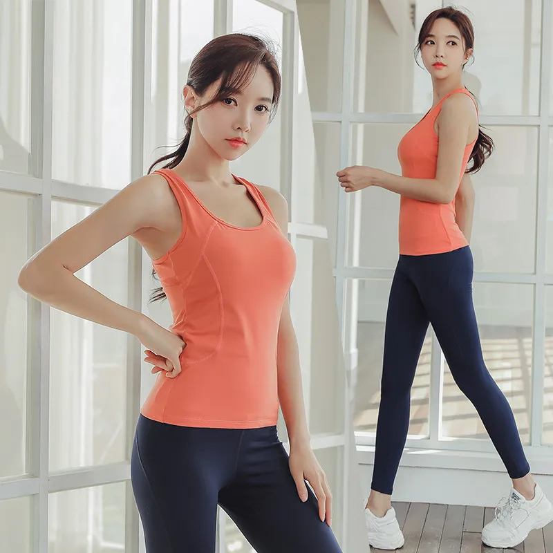 二点セット 動きやすい パッドあり ノースリーブ スポーツウェア ヨガセット