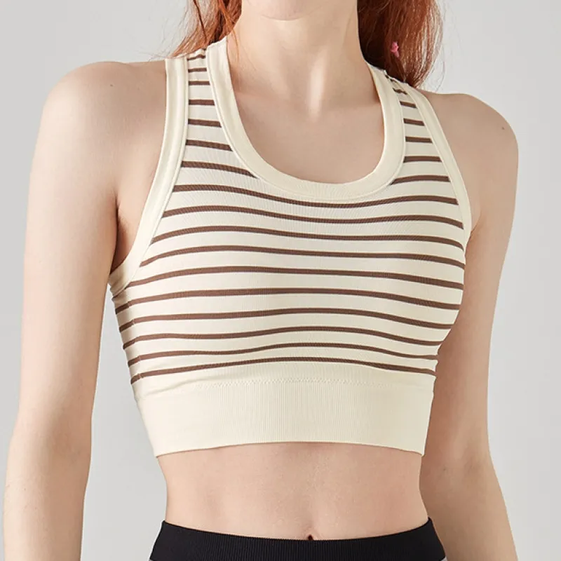 おしゃれ度高め ストライプ柄 吸汗速乾素材 通気性良い スポーツ風 フィット ヨガブラ
