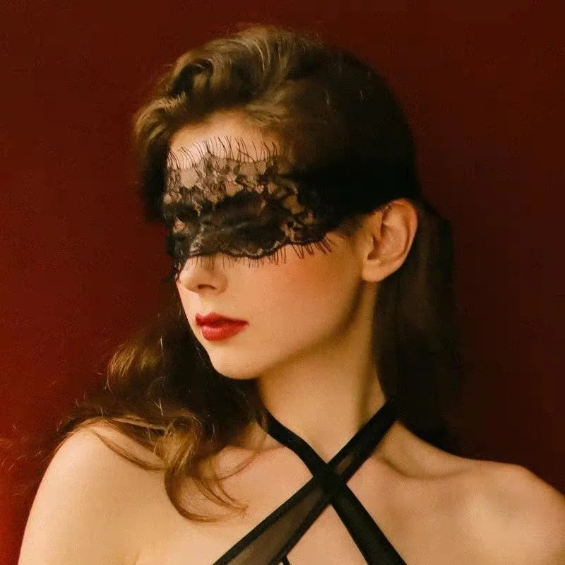 絶対流行 レース シルク 透け感 過激 誘惑 不規則 透かし彫り アイマスク