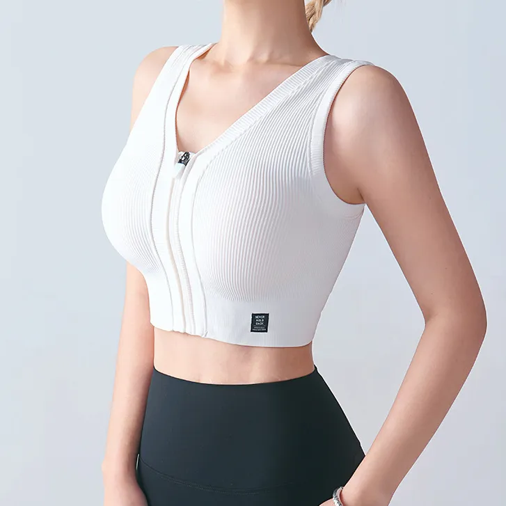 立体的なデザイン ファスナー フロントホック 運動着 サポートする バストの動きを抑えて ヨガブラ