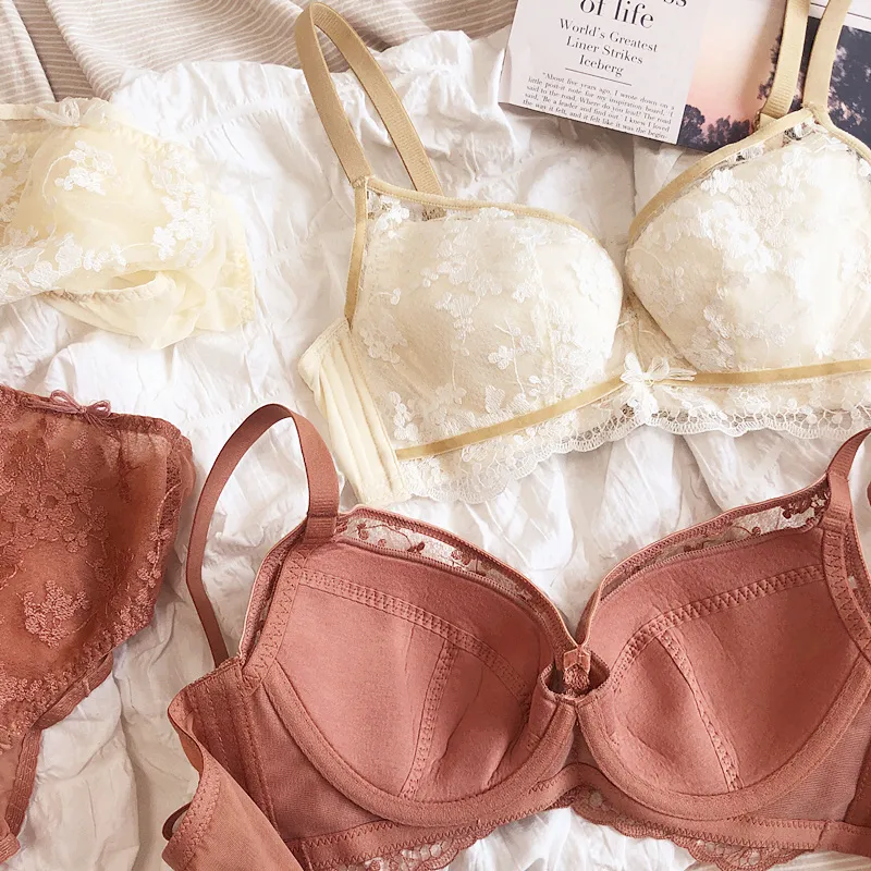 好感度UP メッシュ 刺繡 レース 薄手 ワイヤー入り B-Cカップ 脇スッキリ 盛れる ブラ・ショーツセット