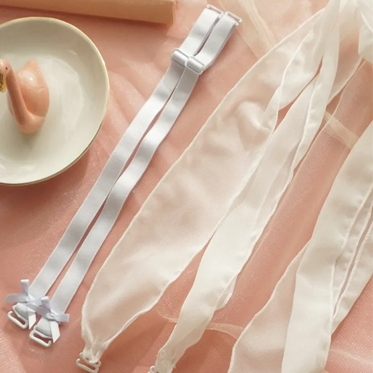 大人可愛い B-Gカップ 刺繍 レース 切り替え 後ろホック ワイヤー入り ブラ・ショーツセット