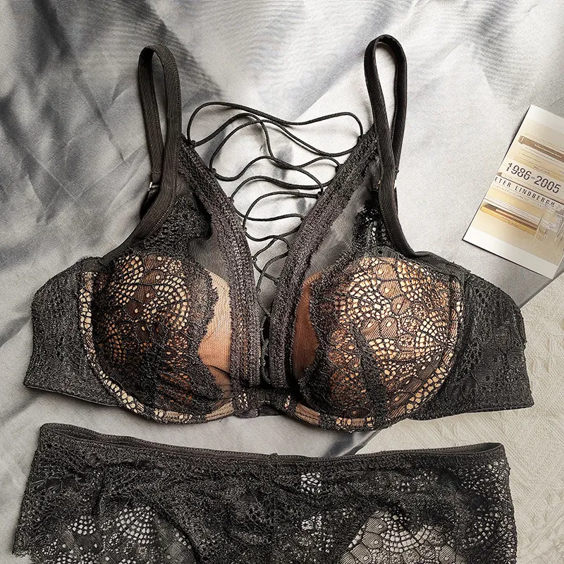 セクシー  レース 交差 ボウタイ ソフトワイヤー A-Cカップ 超薄め 透け透け ブラ・ショーツセット