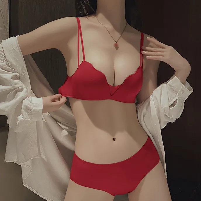 シームレス 下垂防止 ノンワイヤー A-Bカップ 盛れる しっかり安定感 ブラ・ショーツセット