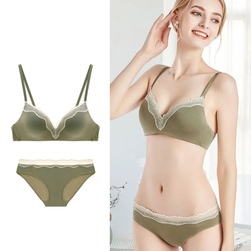 高見えデザイン ノンワイヤー エアリー A-Cカップ おしゃれ度アップ ブラ＆ショーツセット