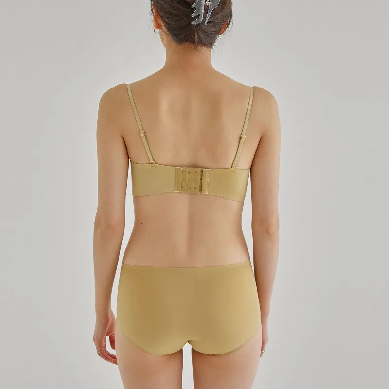 無地 シームレス ノンワイヤー A-Bカップ ナイト用 胸小さく見え 1/2カップ ブラ・ショーツセット