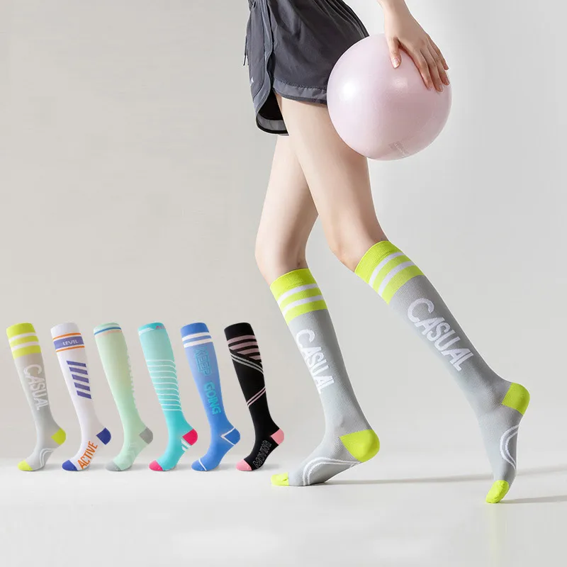 2点セット スポーツ風 切り替え 配色 アルファベット デザイン性抜群 靴下