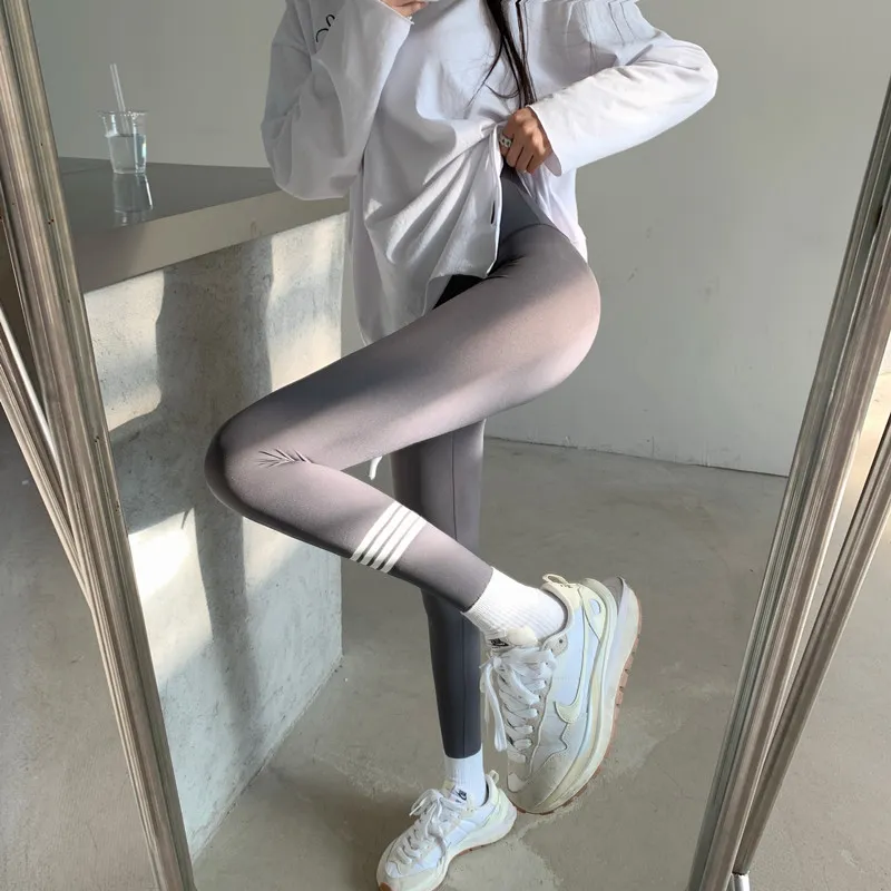 スポーツ風 着痩せ ボーダー 通気性良い ハイウエスト 耐久性 脚長効果 スポーツ タイツ