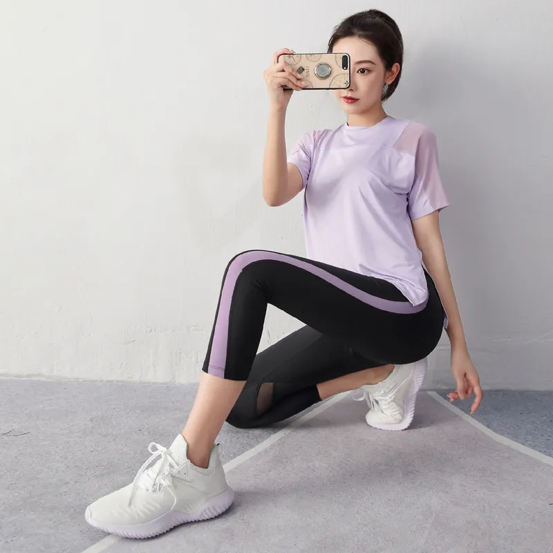 吸収速乾 適度なフィット感 ハイウエスト 切り替え クロップド丈 ストライプ柄 ヨガパンツ