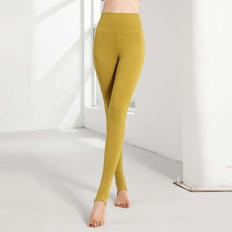 ヒップアップ シームレス フィット感 トレンカレギンス スポーツウェア ヨガパンツ