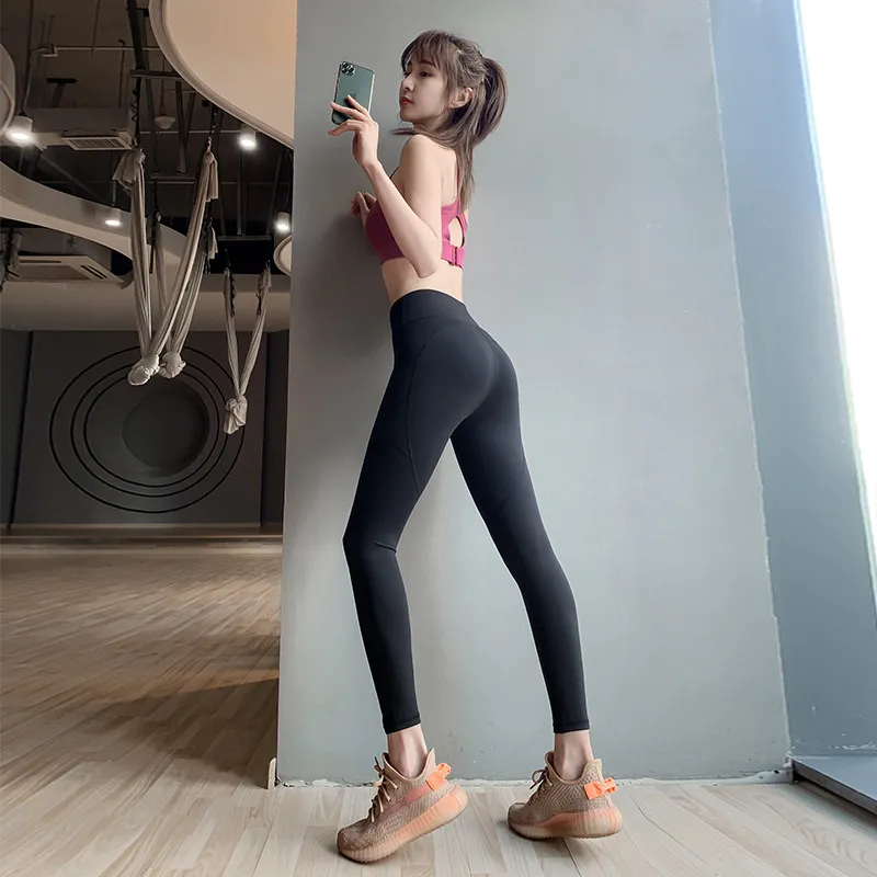 定番 スポーツ レギュラー丈 無地 着痩せ ヒップアップ 吸汗速乾 ヨガパンツ