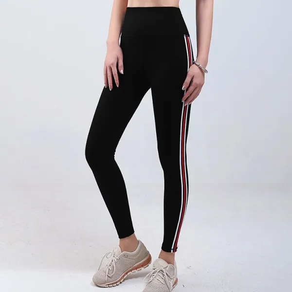 ストライプ柄 切り替え ハイウェスト  配色 デザイン感 スポーツボトムス