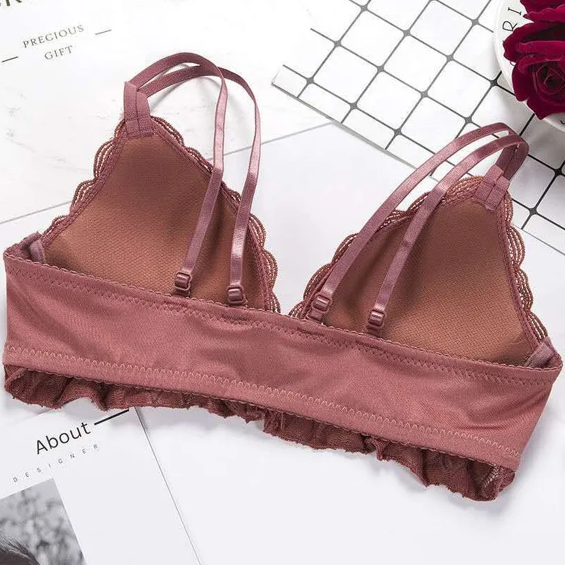 上品さたっぷり フロントホック 胸大きく見え レース 幾何柄 A-Bカップ ノンワイヤー ブラジャー