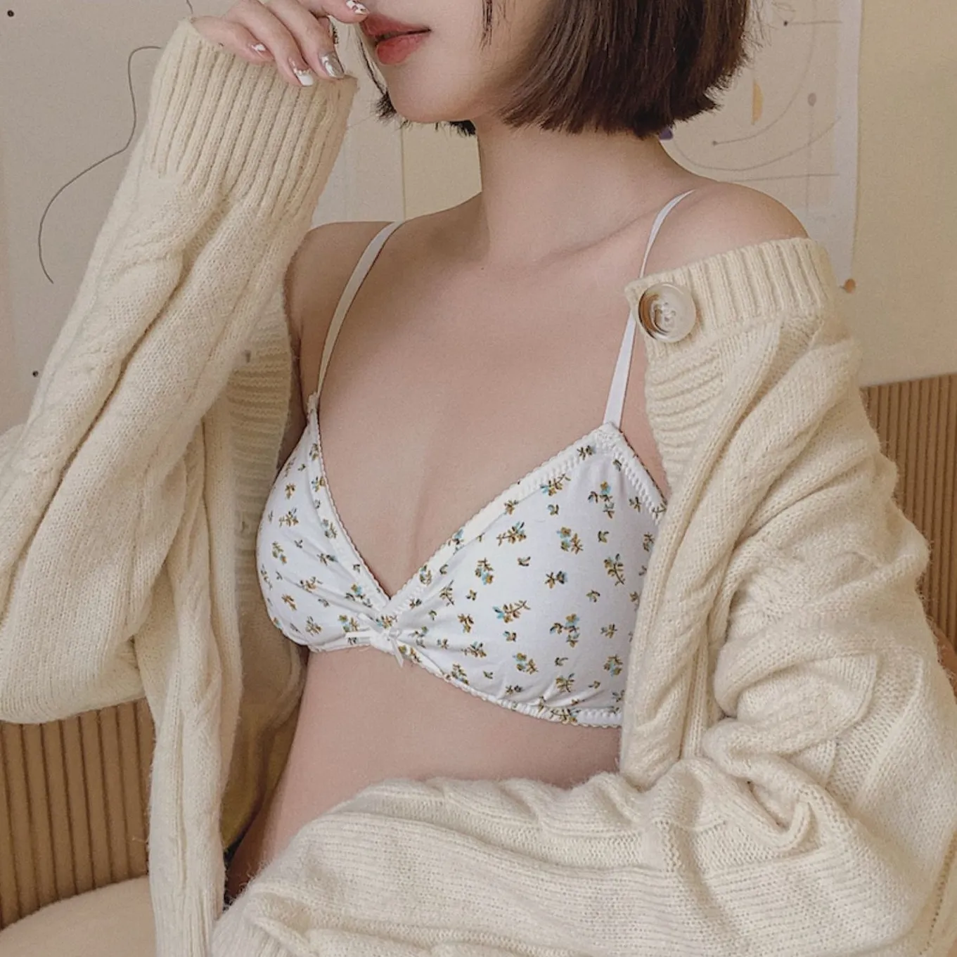 無敵な可愛さ オシャレ 胸小さく見え 美胸 少女 A-Cカップ 花柄 ノンワイヤー ブラジャー