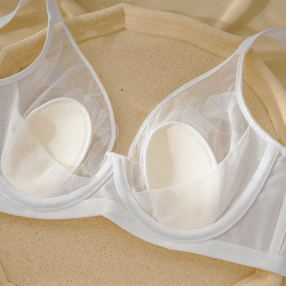 (B-Cカップ）新品 銀杏の刺繡 メッシュ 透かし彫り ワイヤー入り ブラジャー