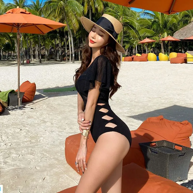 ボウタイ 無地 透かし彫り Vネック可愛い ワンピース水着