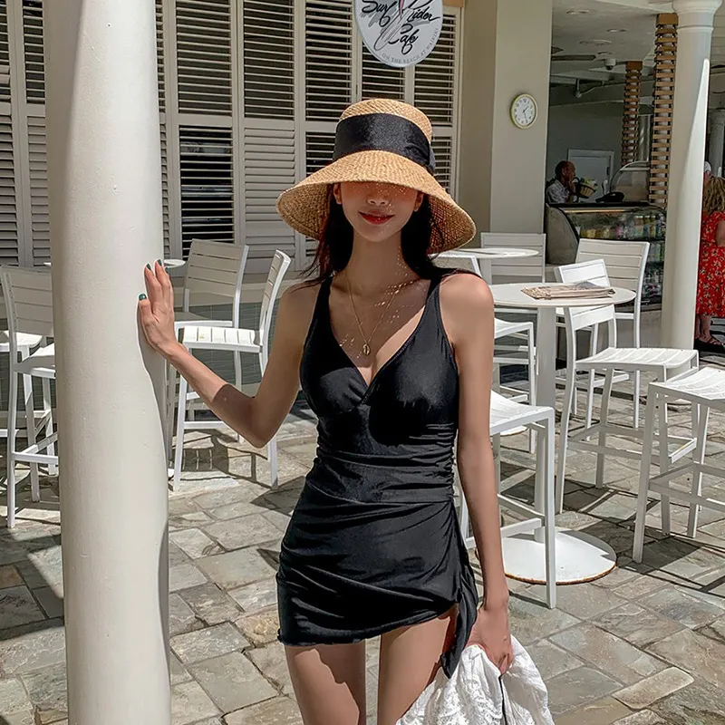 存在感抜群 体型カバー Ｖネック ボウタイ レトロ 細見せ バックレス 水着