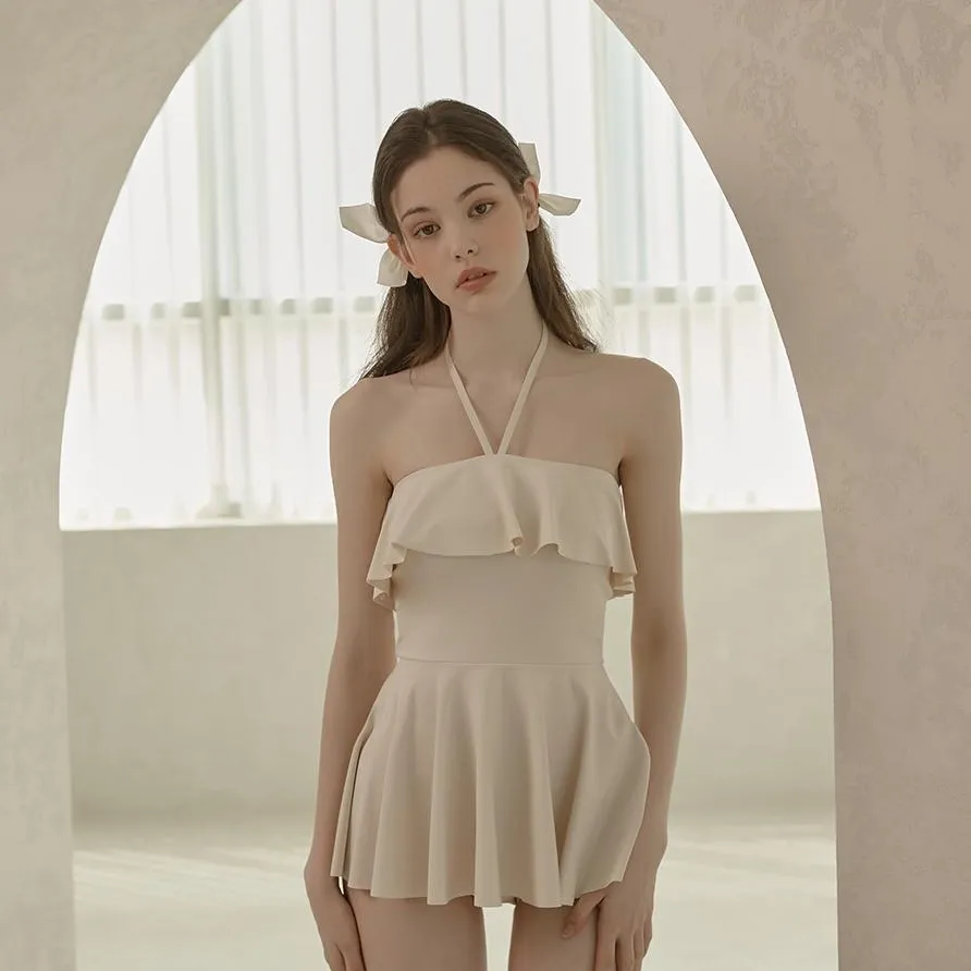 上品なシルエット 温泉 フリル飾り エレガント 体型カバー リゾート ワンピース水着