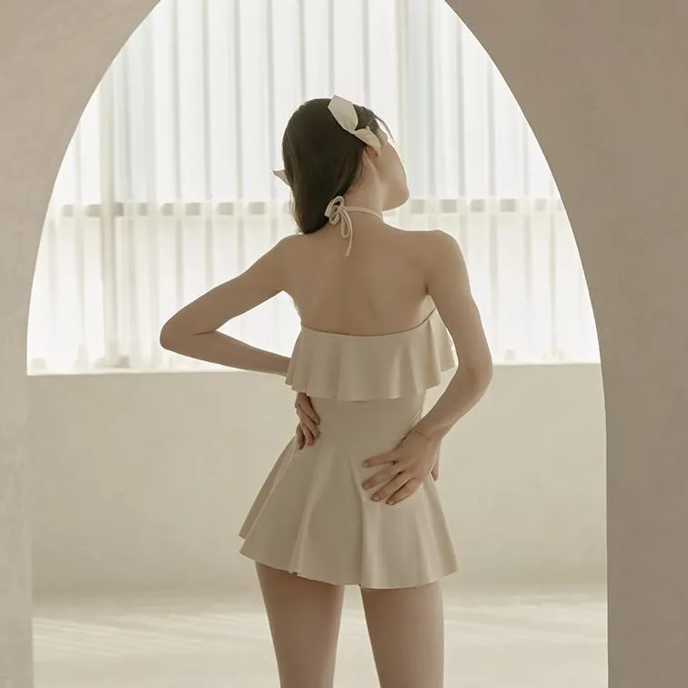 上品なシルエット 温泉 フリル飾り エレガント 体型カバー リゾート ワンピース水着